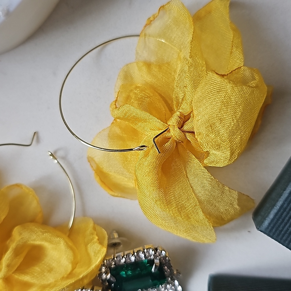 Earring bundles - Picture 5 of 5